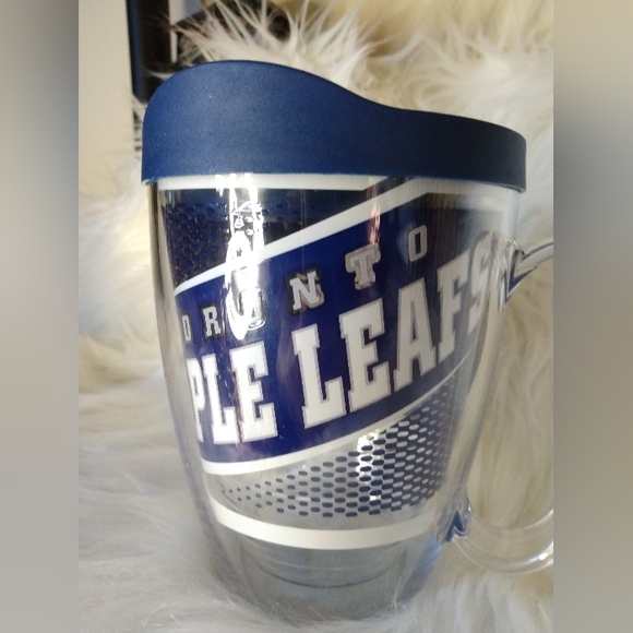 Tervis Toronto Maple Leafs Mug with Handle - Picture 4 of 9